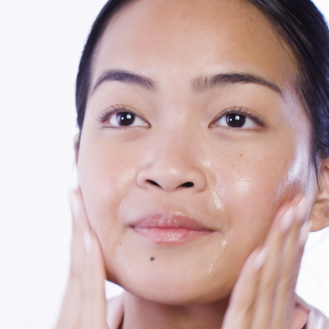 Glow Tonic Serum view 4 of 10