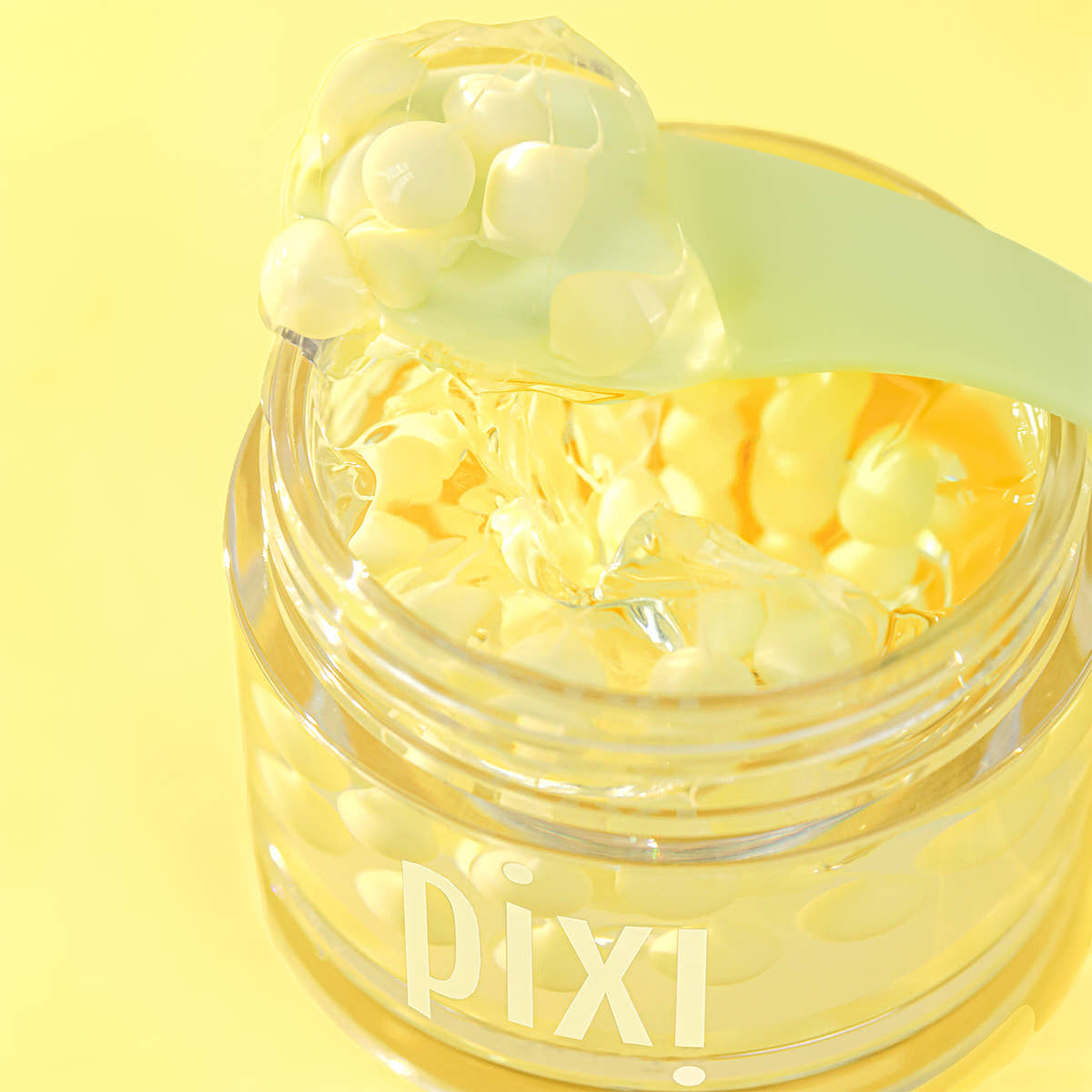 Vitamin-C CremeSerum on a yellow background - View 2